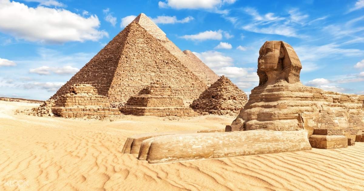 Giza pyramids, Saqqara and Dahshur day tour
